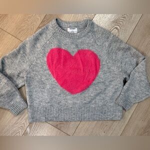 Old Navy Gray Sweater with 🩷 Pink Heart for Valentines